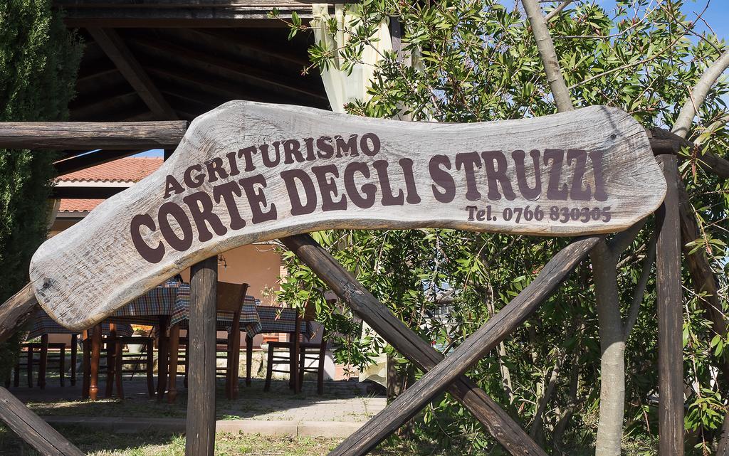B&B Corte Degli Struzzi Pescia Romana Eksteriør bilde